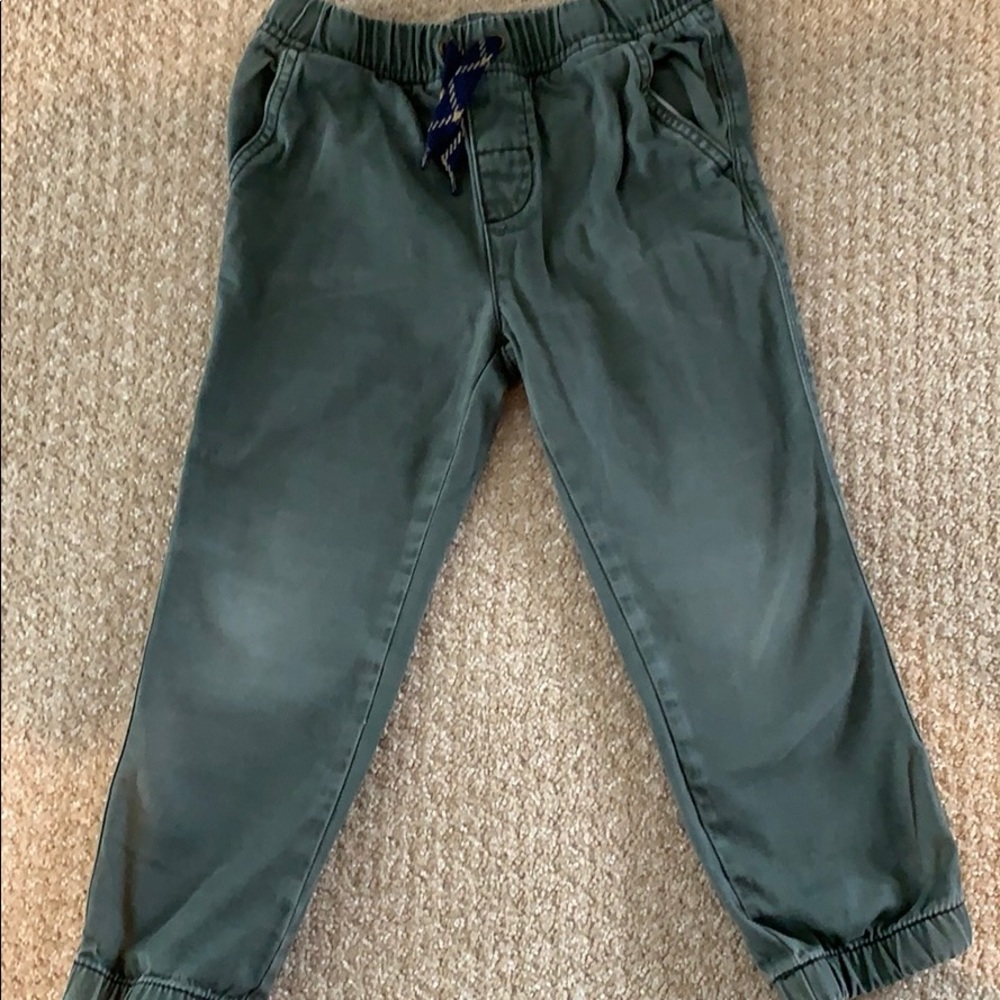 Olive green jogger style pant